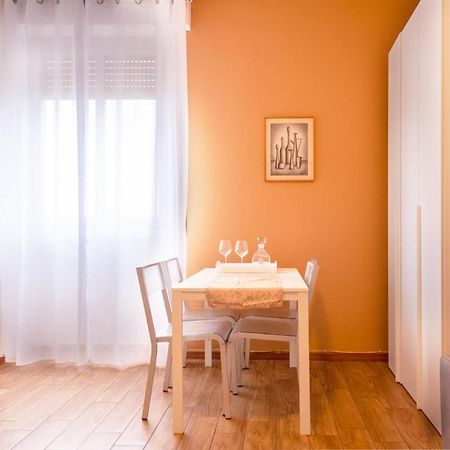 מילאנו Bnbutler - Isonzo - Luminoso Appartamento In Porta Romana מראה חיצוני תמונה